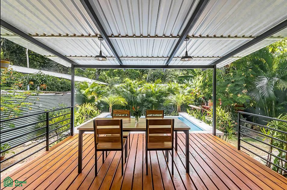 Five minute drive to the beach Two Bedroom House with Studio, Cóbano (C. M. D.)