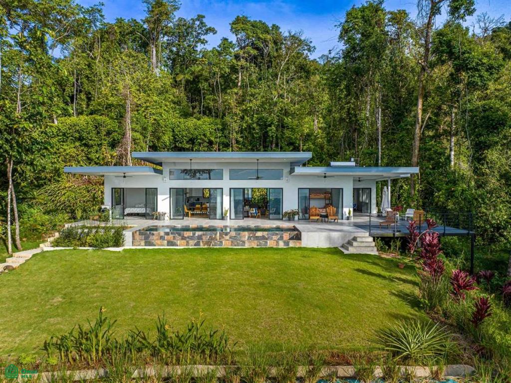 Coastal and Ocean Views Casa Los Delfines One Level Private and Modern Home, Dominical, Quepos, Puntarenas