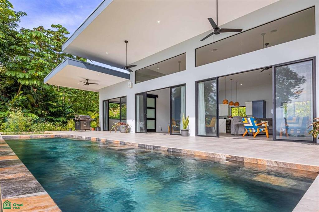 Coastal and Ocean Views Casa Los Delfines One Level Private and Modern Home, Dominical, Quepos, Puntarenas