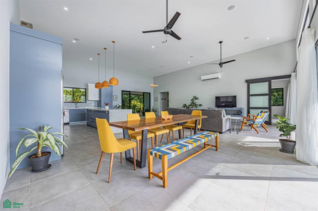 Coastal and Ocean Views Casa Los Delfines One Level Private and Modern Home, Dominical, Quepos, Puntarenas