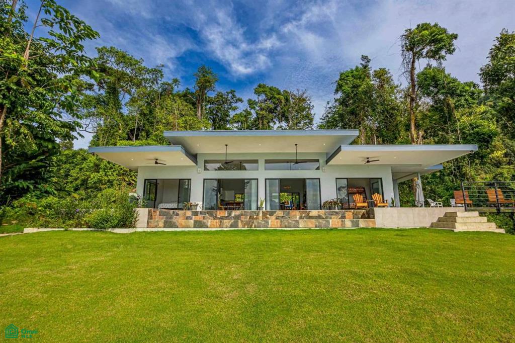 Coastal and Ocean Views Casa Los Delfines One Level Private and Modern Home, Dominical, Quepos, Puntarenas
