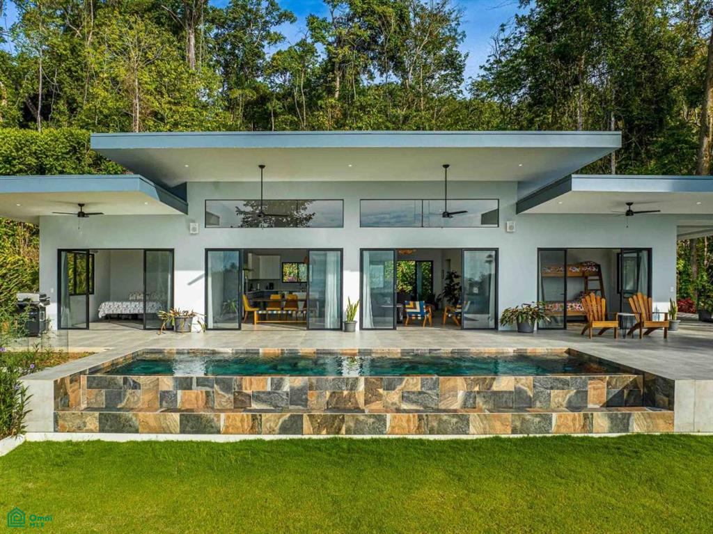 Coastal and Ocean Views Casa Los Delfines One Level Private and Modern Home, Dominical, Quepos, Puntarenas