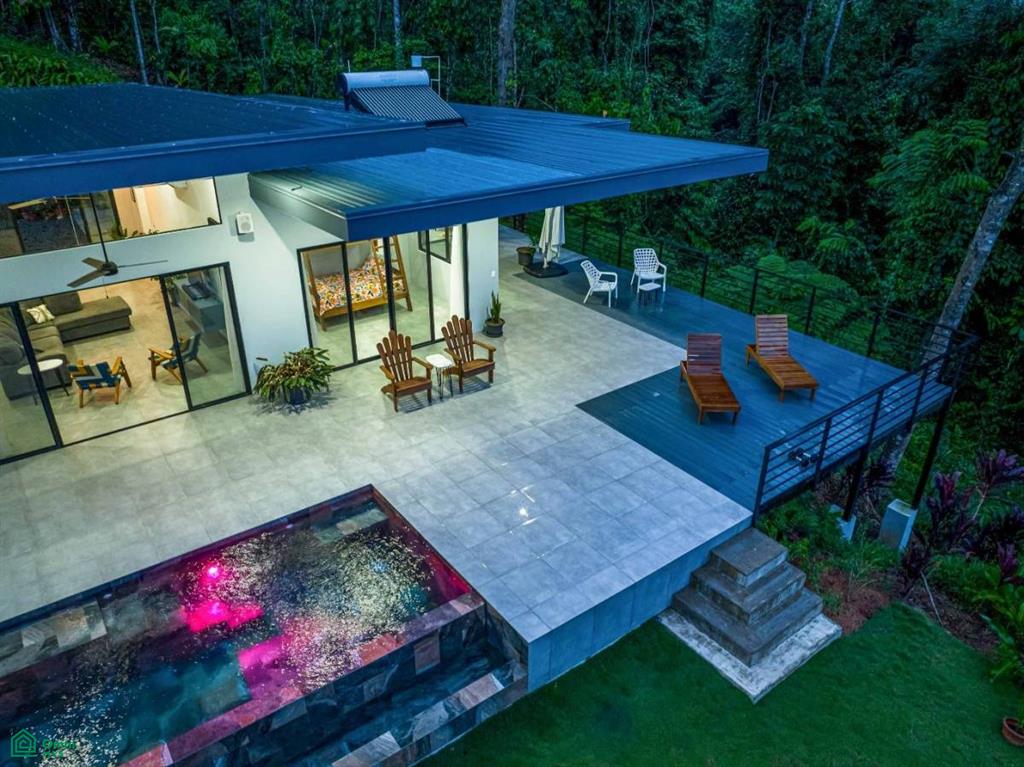 Coastal and Ocean Views Casa Los Delfines One Level Private and Modern Home, Dominical, Quepos, Puntarenas