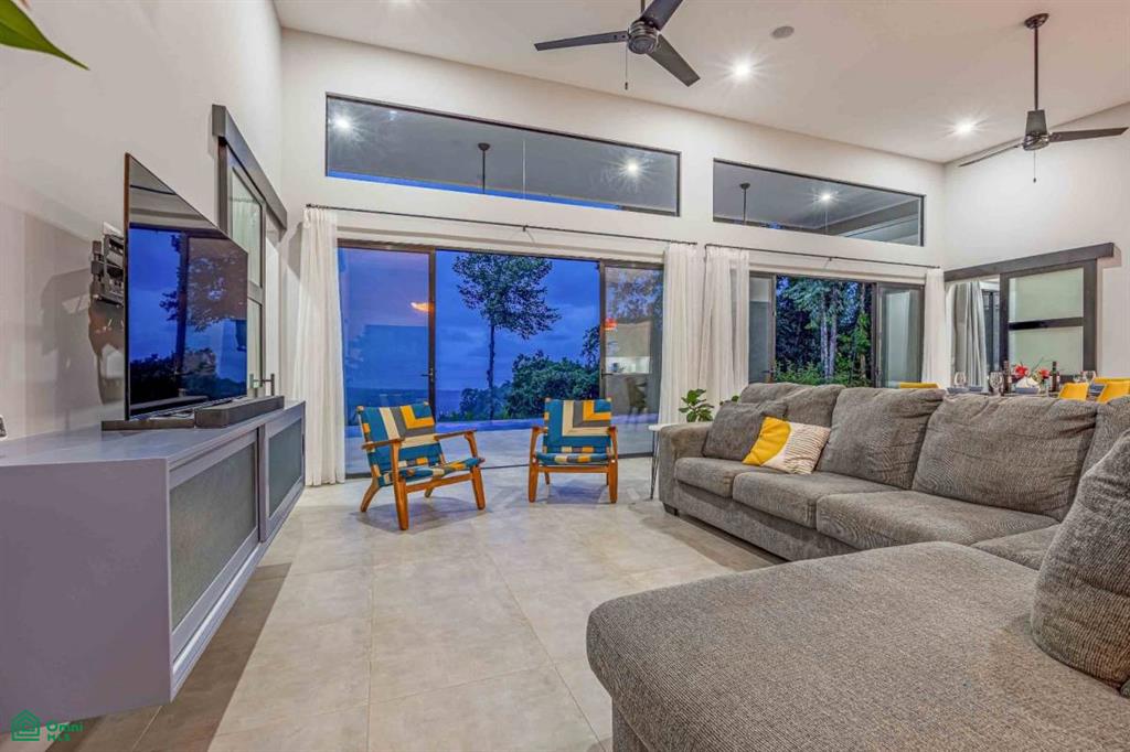 Coastal and Ocean Views Casa Los Delfines One Level Private and Modern Home, Dominical, Quepos, Puntarenas