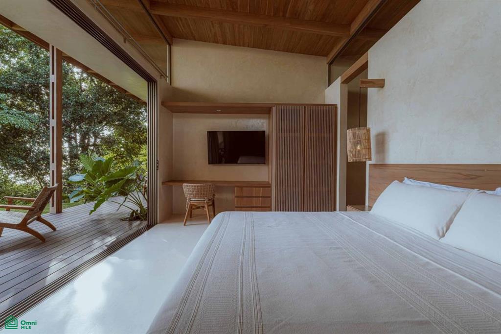Designer Home With Ocean And Mountain Views