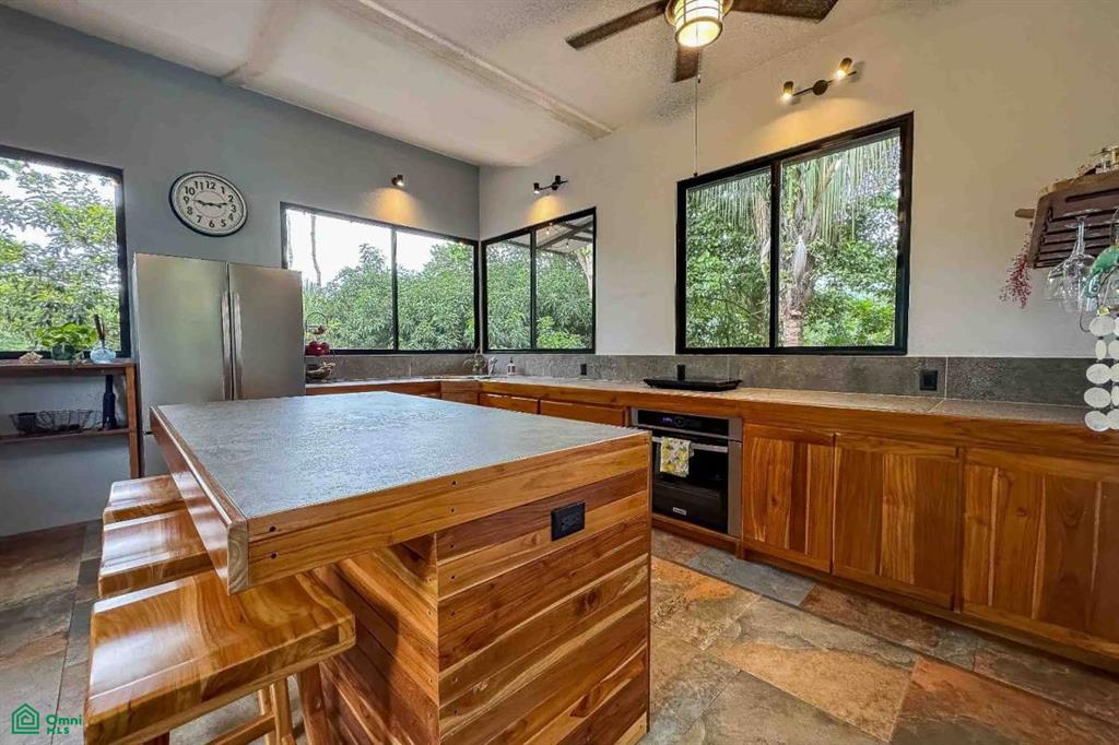 Mountain View Home Gated Community , Puntarenas