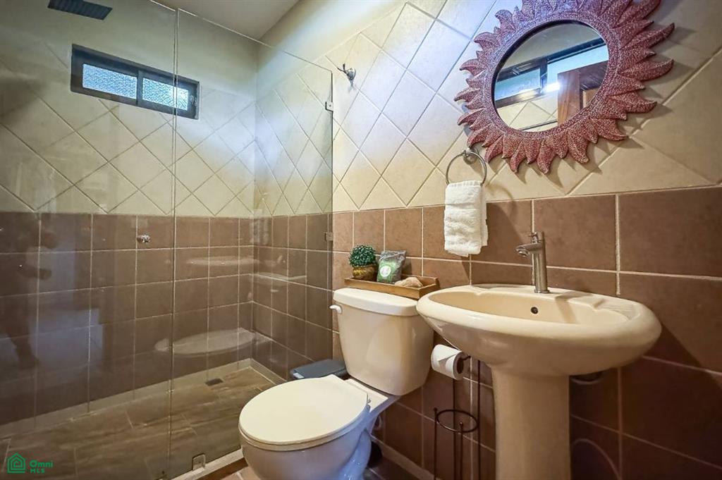 Affordable Remodeled Home for Sale Manuel Antonio , Quepos, Quepos, Puntarenas