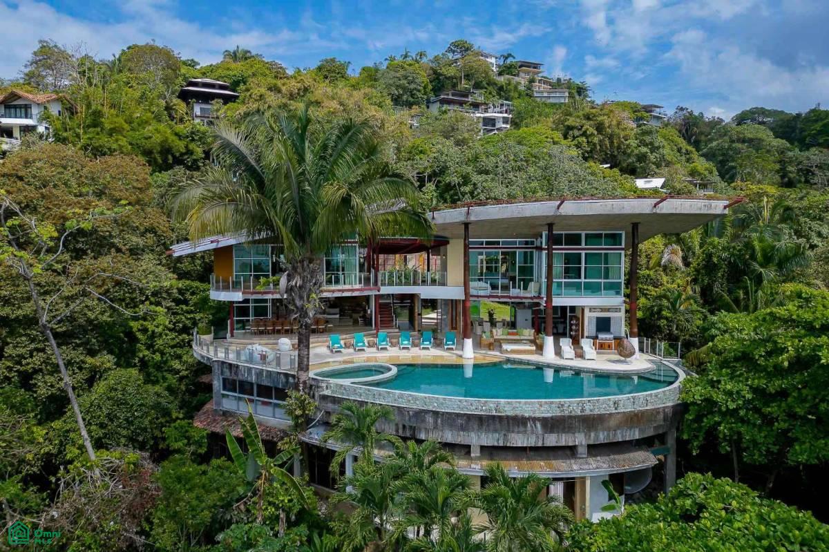 Luxury Mountain and Ocean View Villa, Quepos, Quepos, Puntarenas
