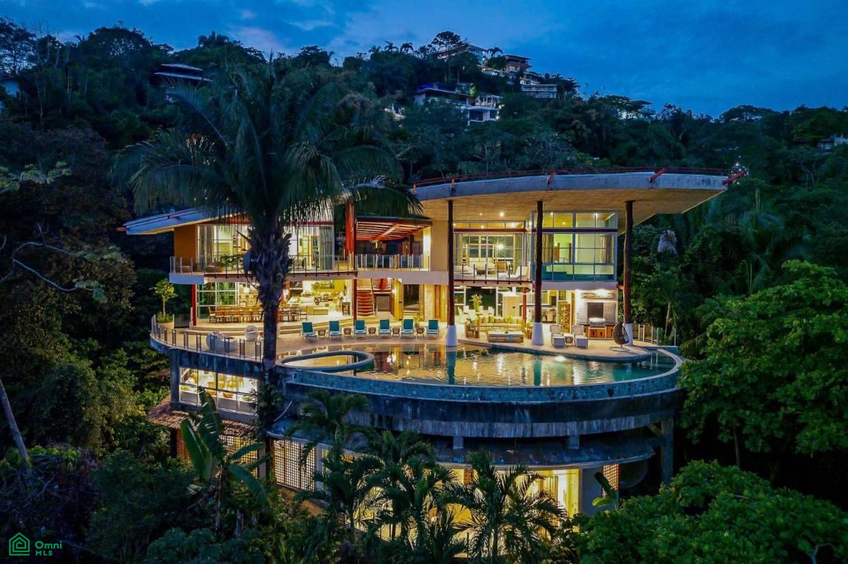 Luxury Mountain and Ocean View Villa, Quepos, Quepos, Puntarenas