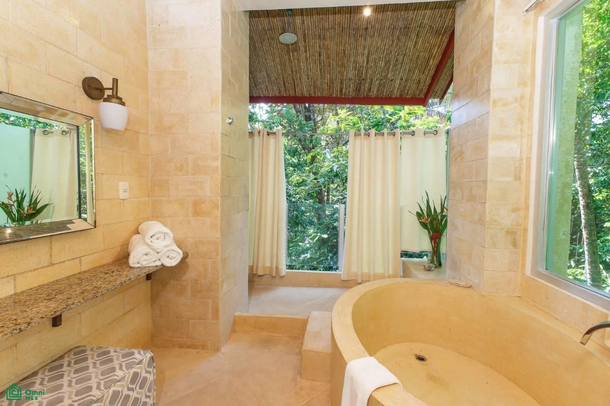 Luxury Mountain and Ocean View Villa, Quepos, Quepos, Puntarenas