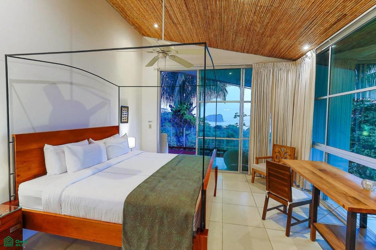 Luxury Mountain and Ocean View Villa, Quepos, Quepos, Puntarenas