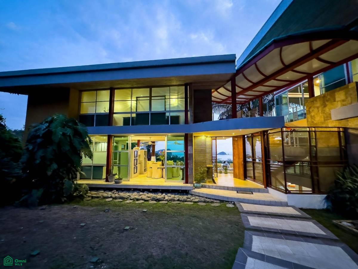 Luxury Mountain and Ocean View Villa, Quepos, Quepos, Puntarenas