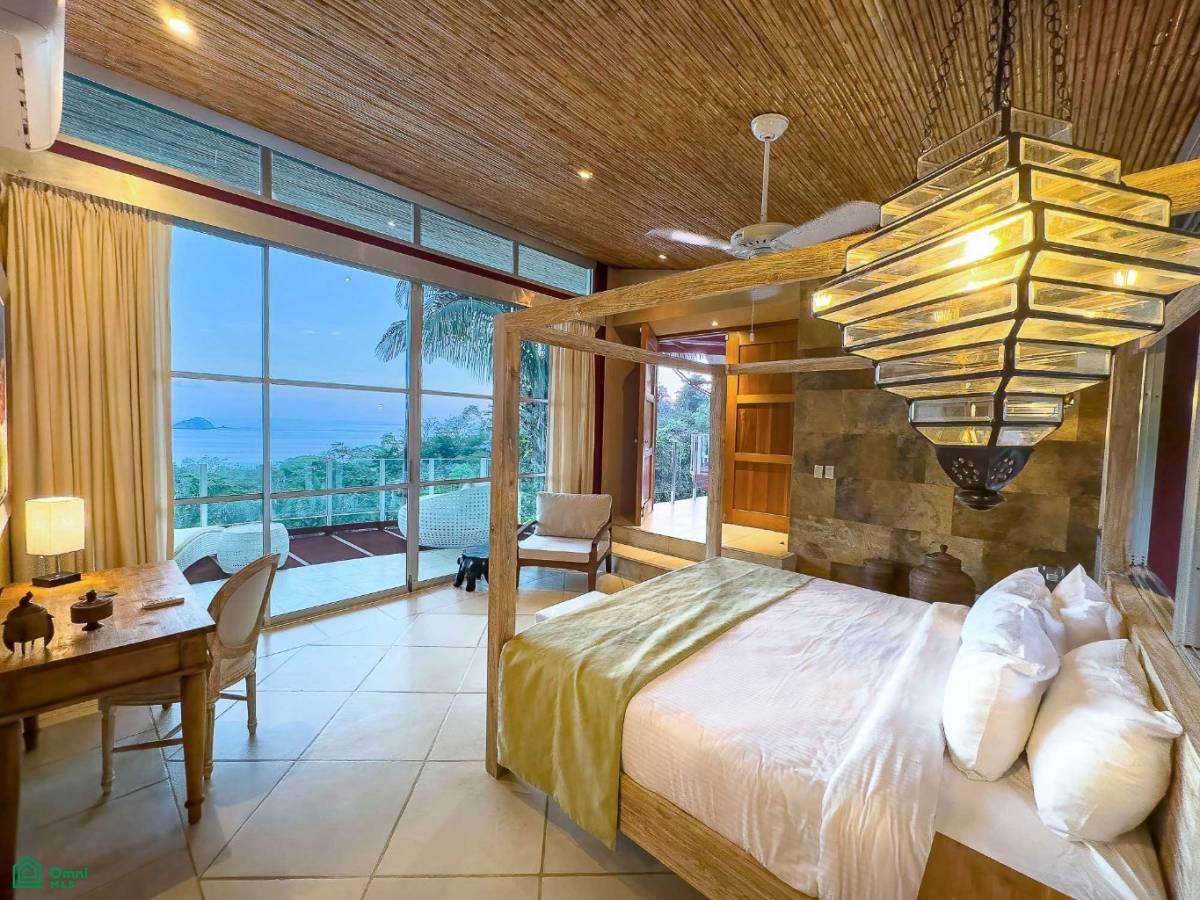 Luxury Mountain and Ocean View Villa, Quepos, Quepos, Puntarenas