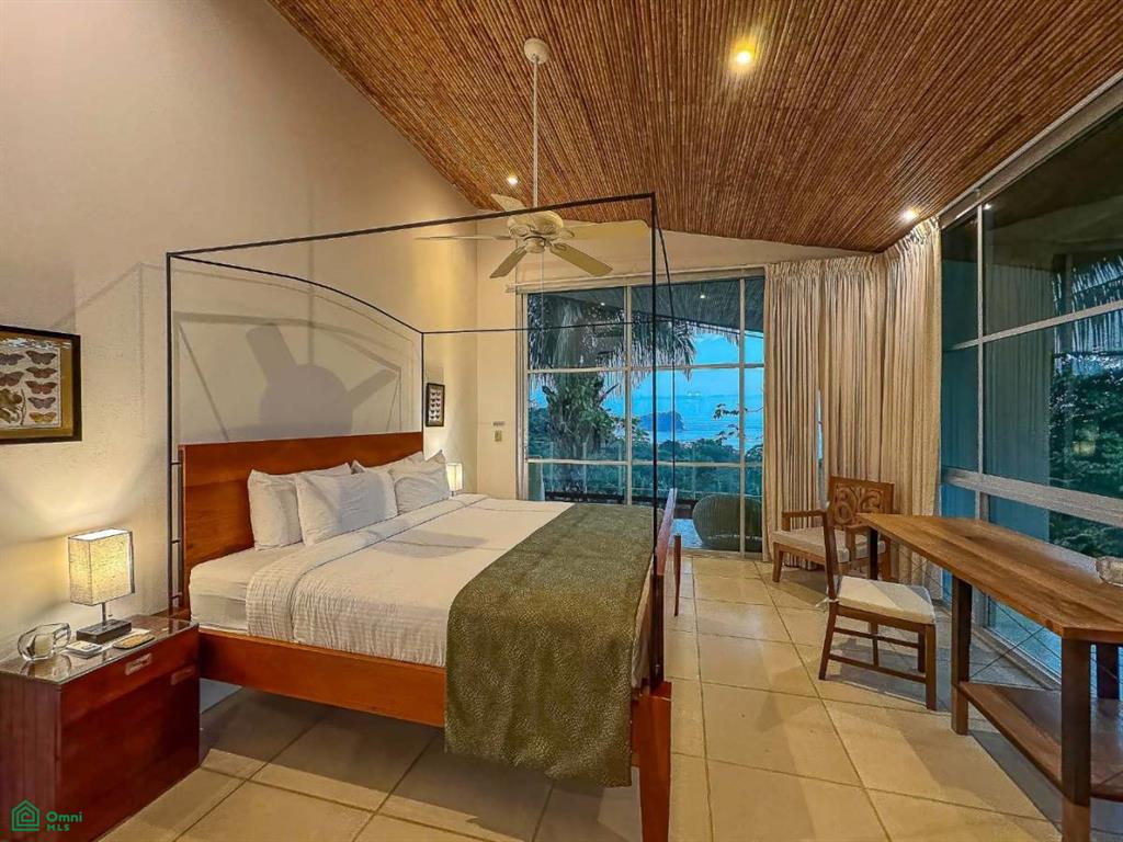 Luxury Mountain and Ocean View Villa, Quepos, Quepos, Puntarenas