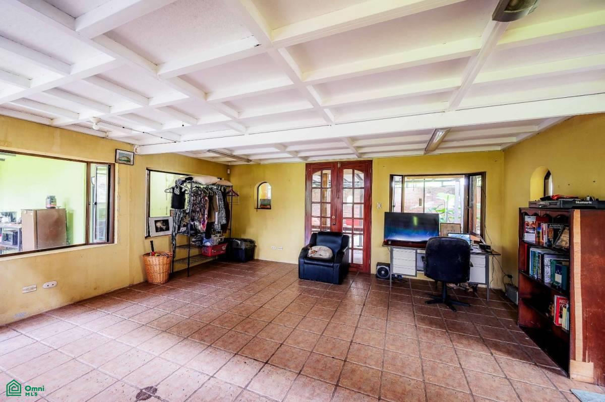 Main Road Commercial Property , Tilarán, Guanacaste