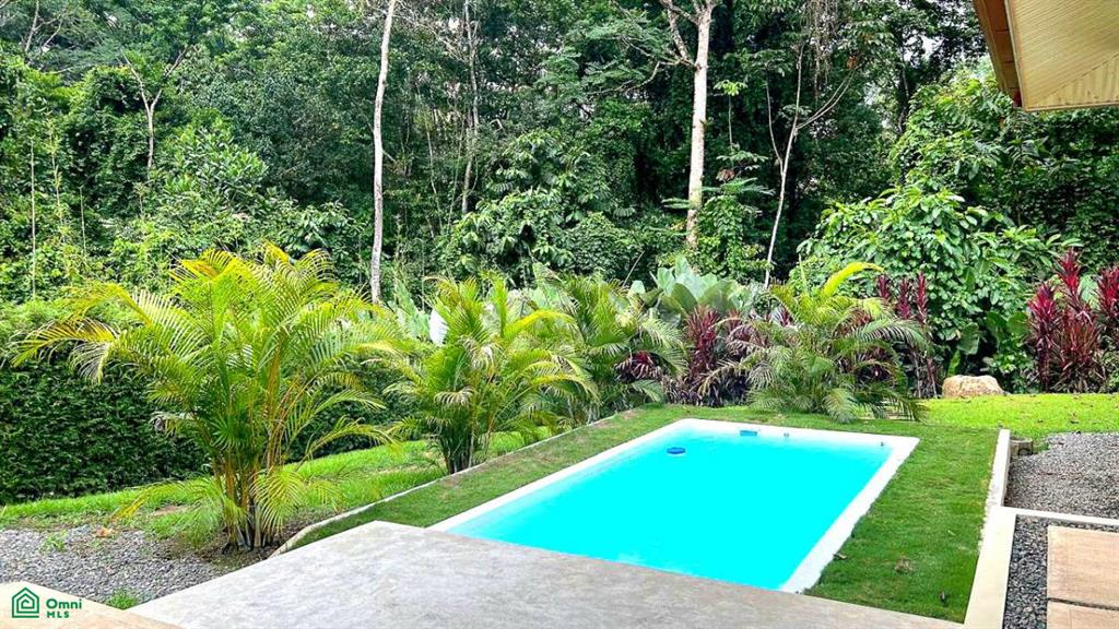 Single Level Tropical Home , Puerto Cortés, Osa, Puntarenas