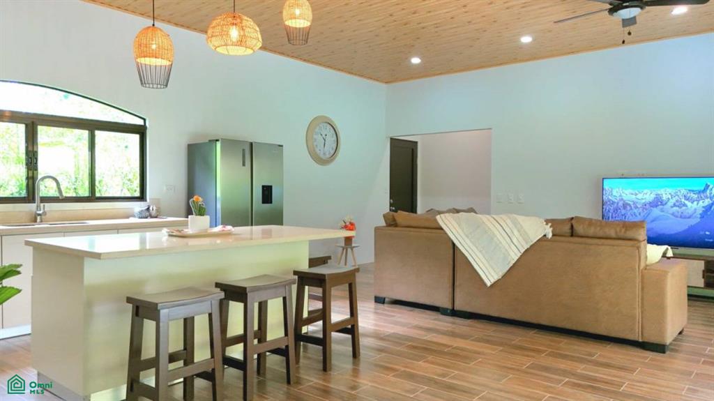 Single Level Tropical Home , Puerto Cortés, Osa, Puntarenas