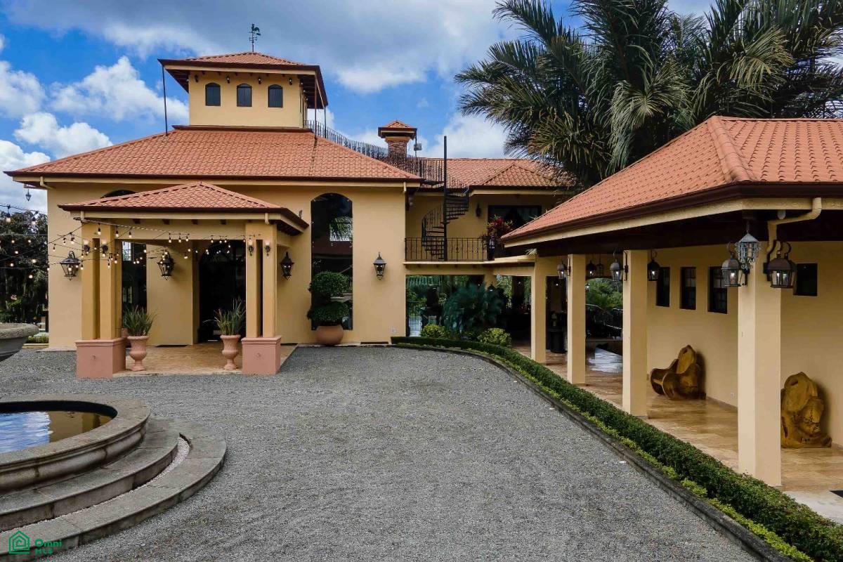 Rancho Villa Verde Grand Luxury Estate, San Isidro del General, Perez Zeledon, San Jose