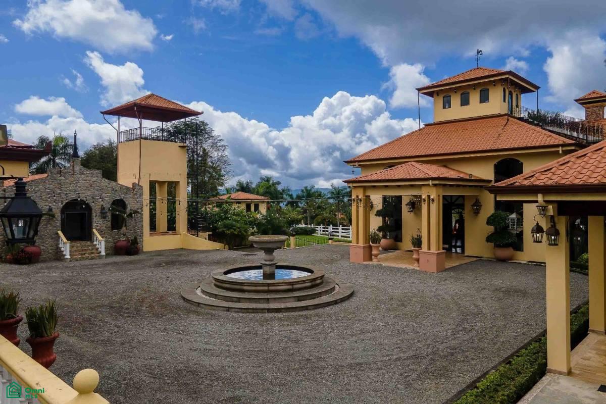 Rancho Villa Verde Grand Luxury Estate, San Isidro del General, Perez Zeledon, San Jose