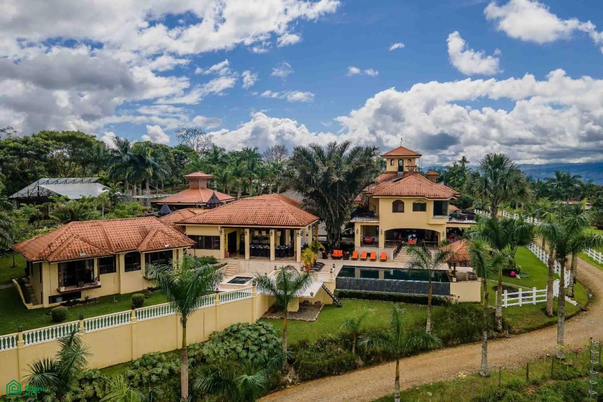 Rancho Villa Verde Grand Luxury Estate, San Isidro del General, Perez Zeledon, San Jose