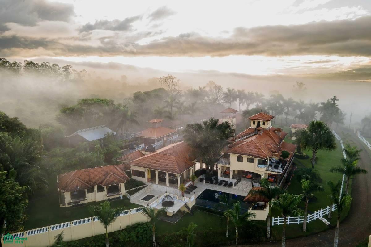 Rancho Villa Verde Grand Luxury Estate, San Isidro del General, Perez Zeledon, San Jose