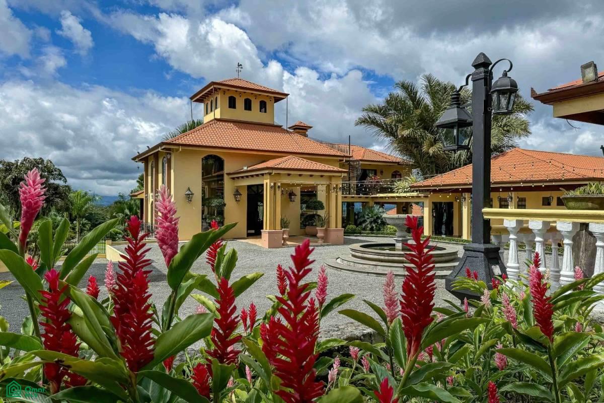 Rancho Villa Verde Grand Luxury Estate, San Isidro del General, Perez Zeledon, San Jose
