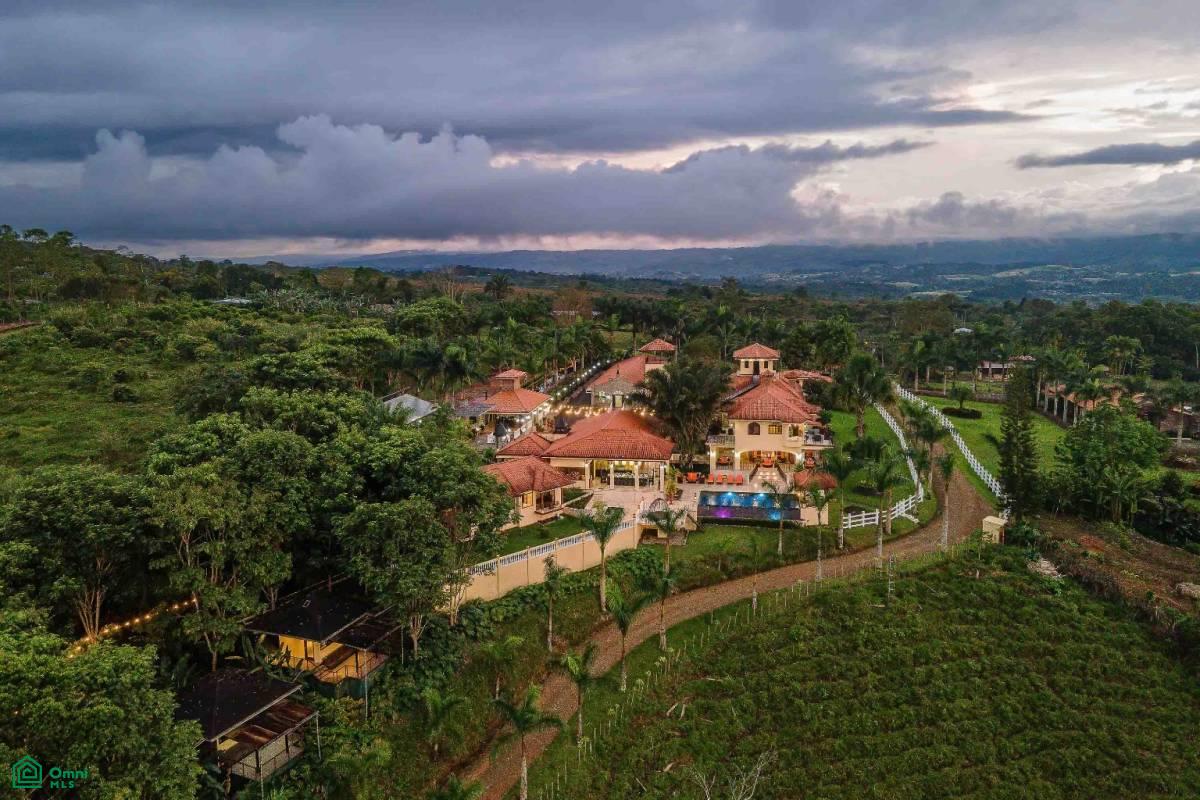 Rancho Villa Verde Grand Luxury Estate, San Isidro del General, Perez Zeledon, San Jose