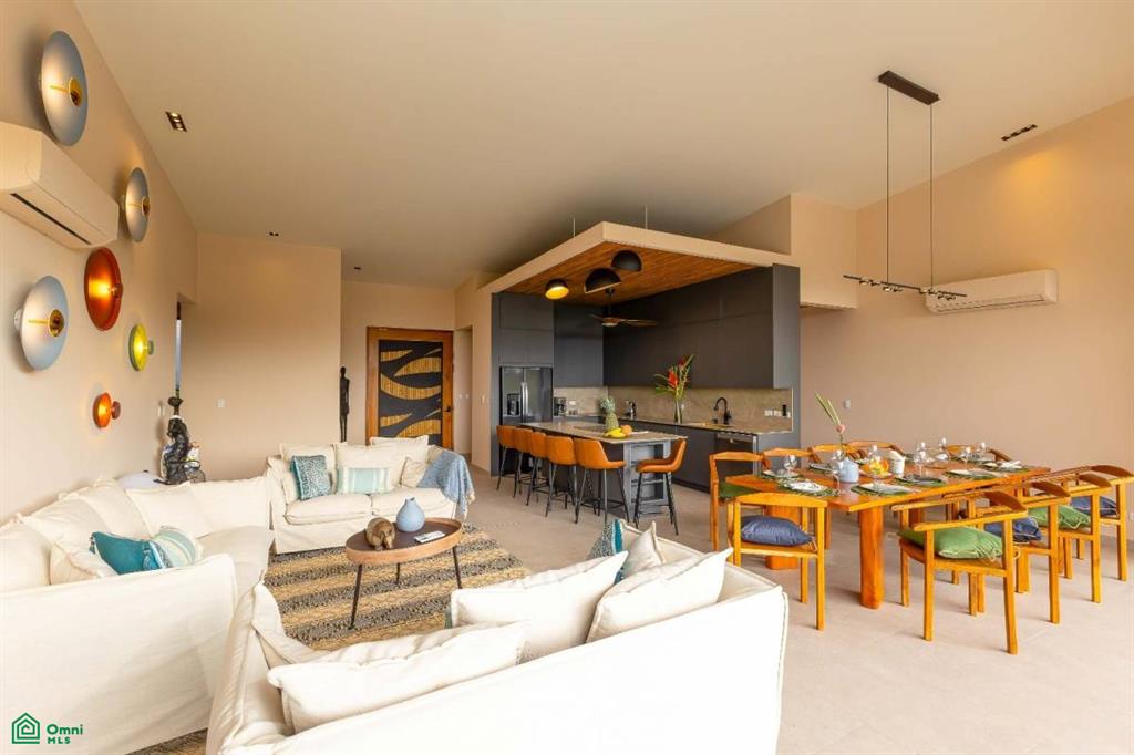 Private Gated Community Modern Luxury Villa near Marina, Quepos, Quepos, Puntarenas