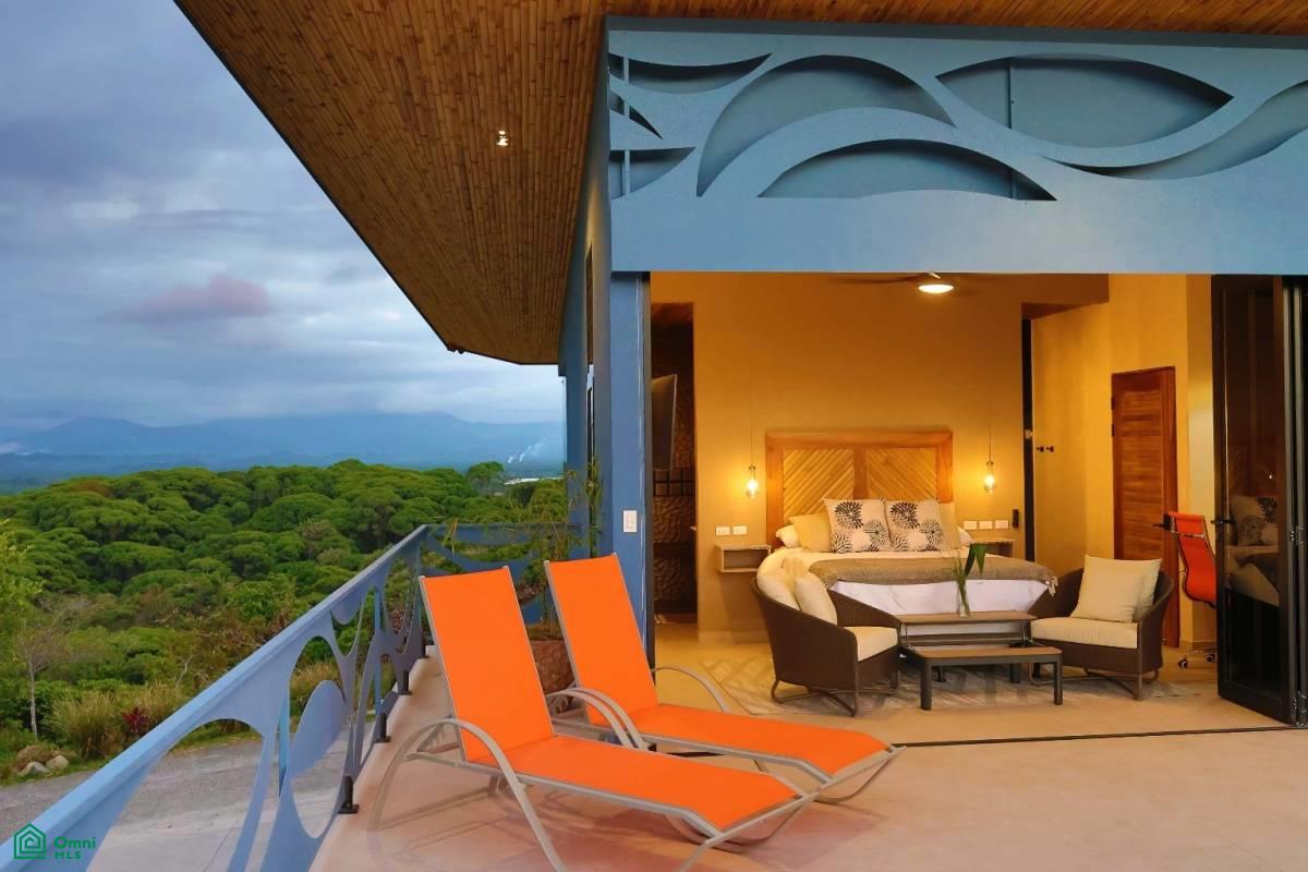 Private Gated Community Modern Luxury Villa near Marina, Quepos, Quepos, Puntarenas