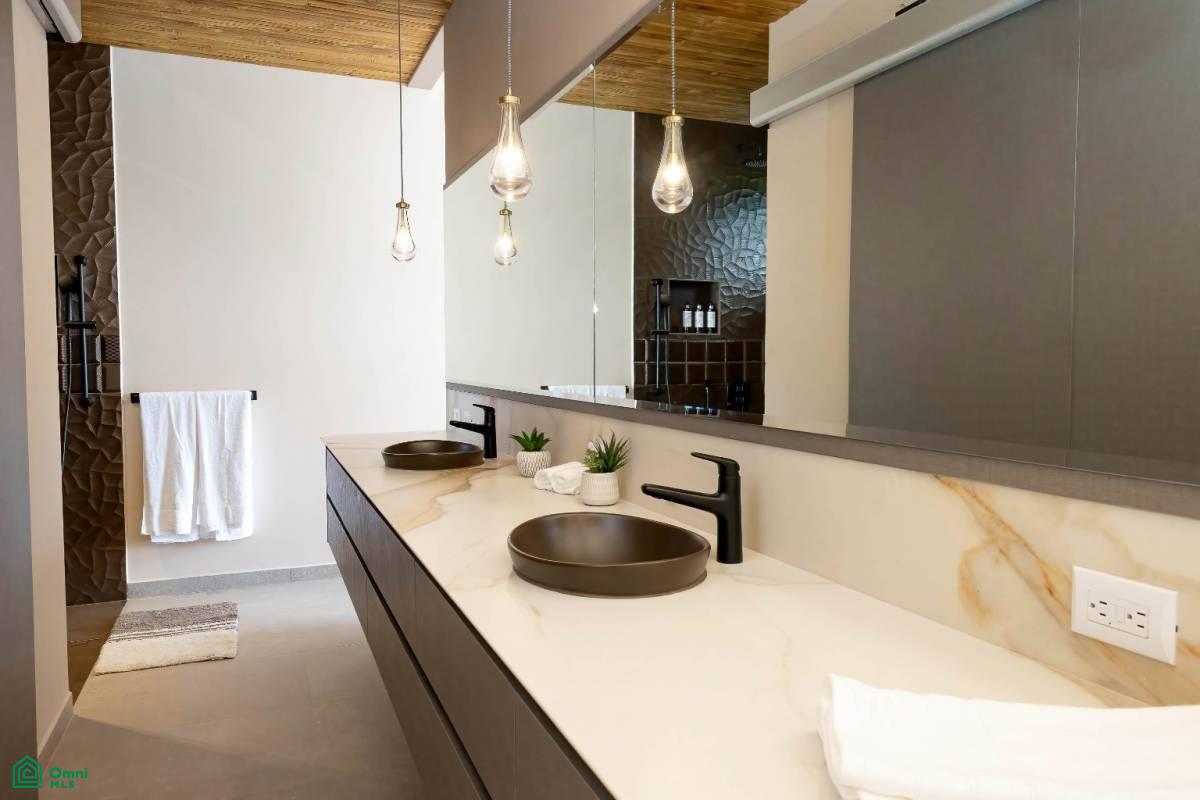 Private Gated Community Modern Luxury Villa near Marina, Quepos, Quepos, Puntarenas