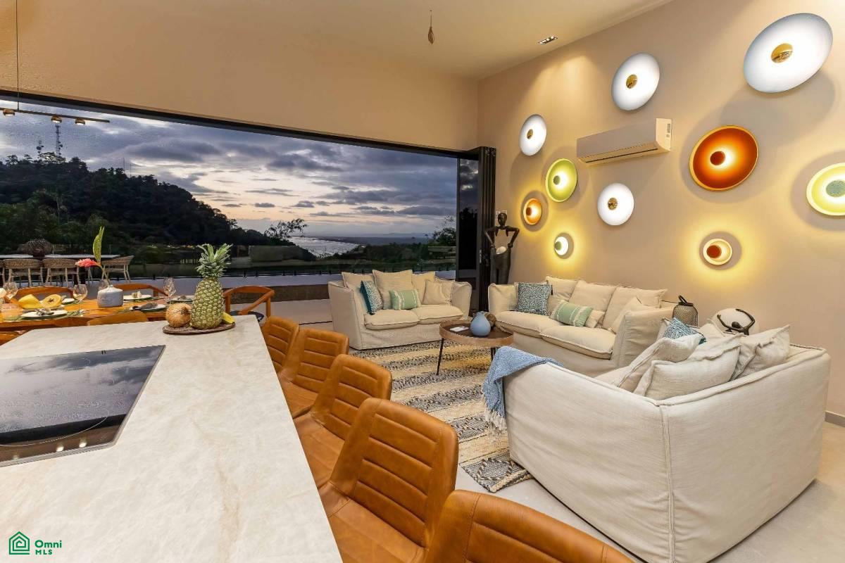 Private Gated Community Modern Luxury Villa near Marina, Quepos, Quepos, Puntarenas