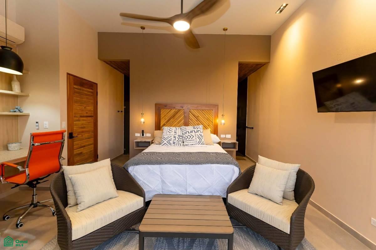 Private Gated Community Modern Luxury Villa near Marina, Quepos, Quepos, Puntarenas