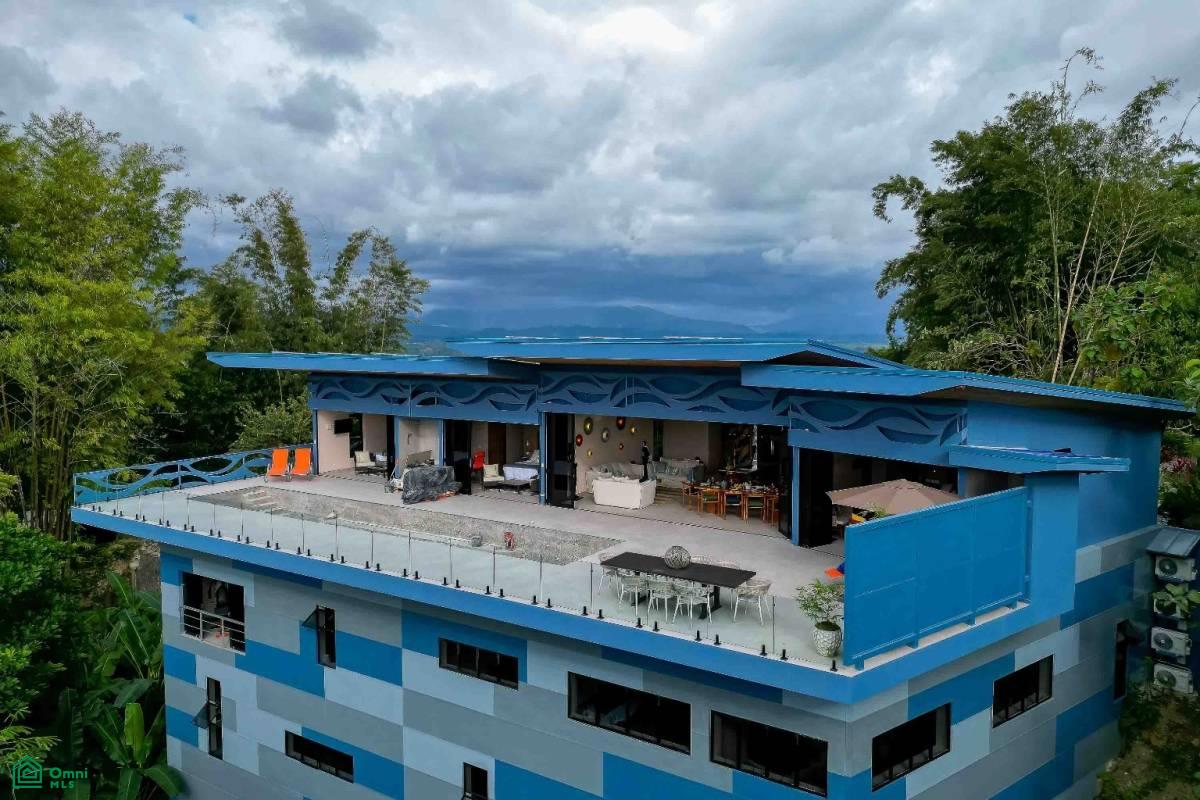 Private Gated Community Modern Luxury Villa near Marina, Quepos, Quepos, Puntarenas