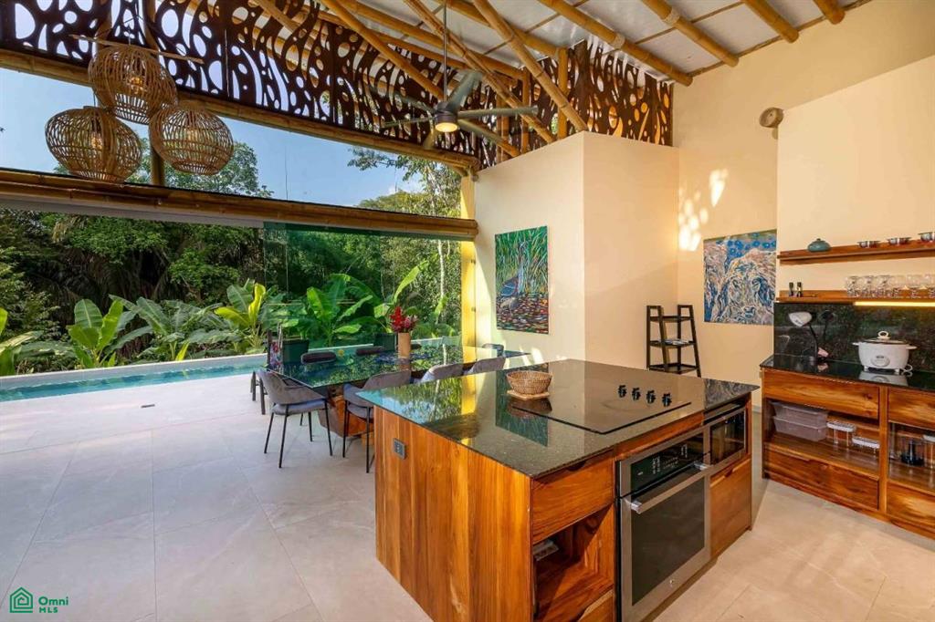 Gated Community near Marina Villa Bamboo Luxury Jungle Retreat, Quepos, Quepos, Puntarenas