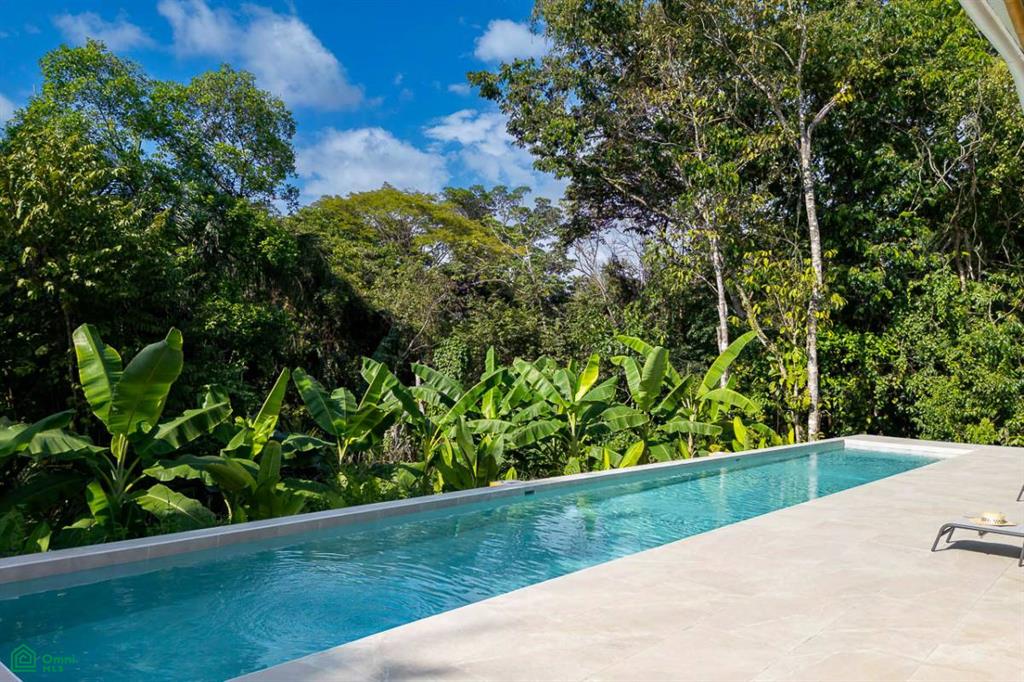 Gated Community near Marina Villa Bamboo Luxury Jungle Retreat, Quepos, Quepos, Puntarenas