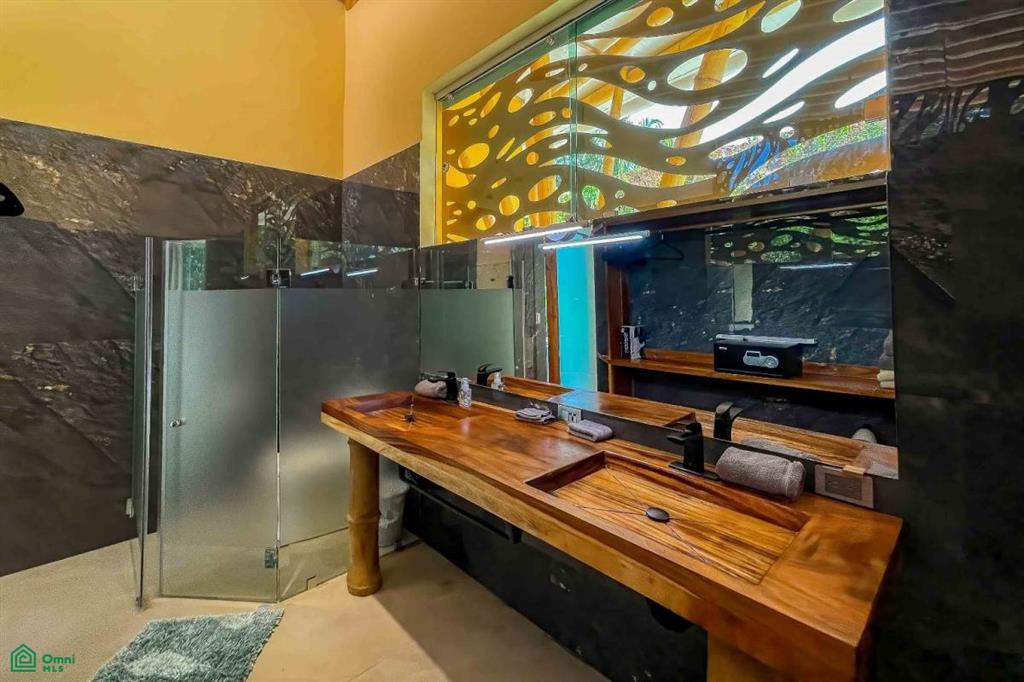 Gated Community near Marina Villa Bamboo Luxury Jungle Retreat, Quepos, Quepos, Puntarenas