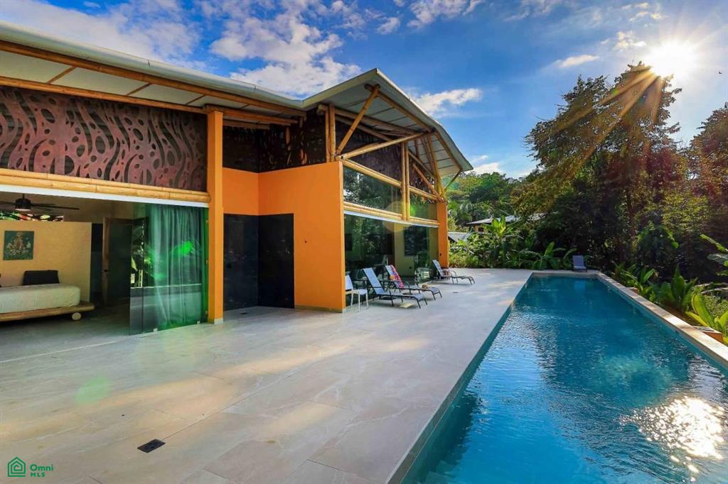 Gated Community near Marina Villa Bamboo Luxury Jungle Retreat, Quepos, Quepos, Puntarenas