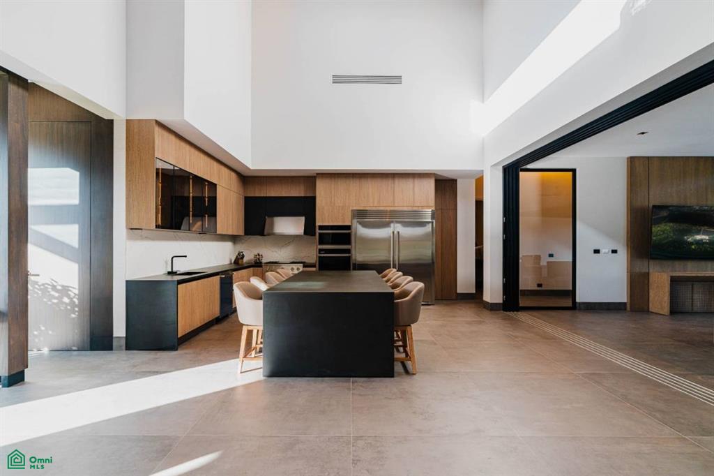 7 Bedroom Newly Built Estate Modern Home with Guest Villa, Santa Cruz, Guanacaste