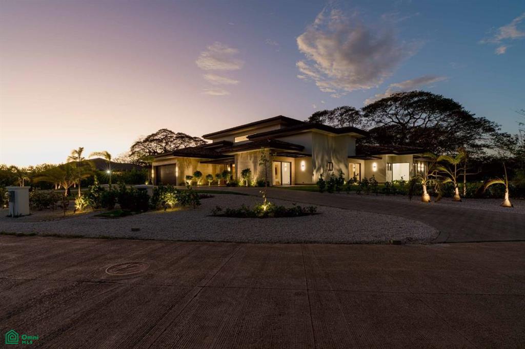 7 Bedroom Newly Built Estate Modern Home with Guest Villa, Santa Cruz, Guanacaste