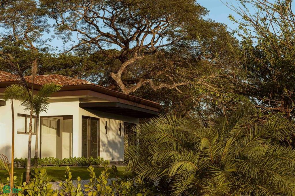 7 Bedroom Newly Built Estate Modern Home with Guest Villa, Santa Cruz, Guanacaste