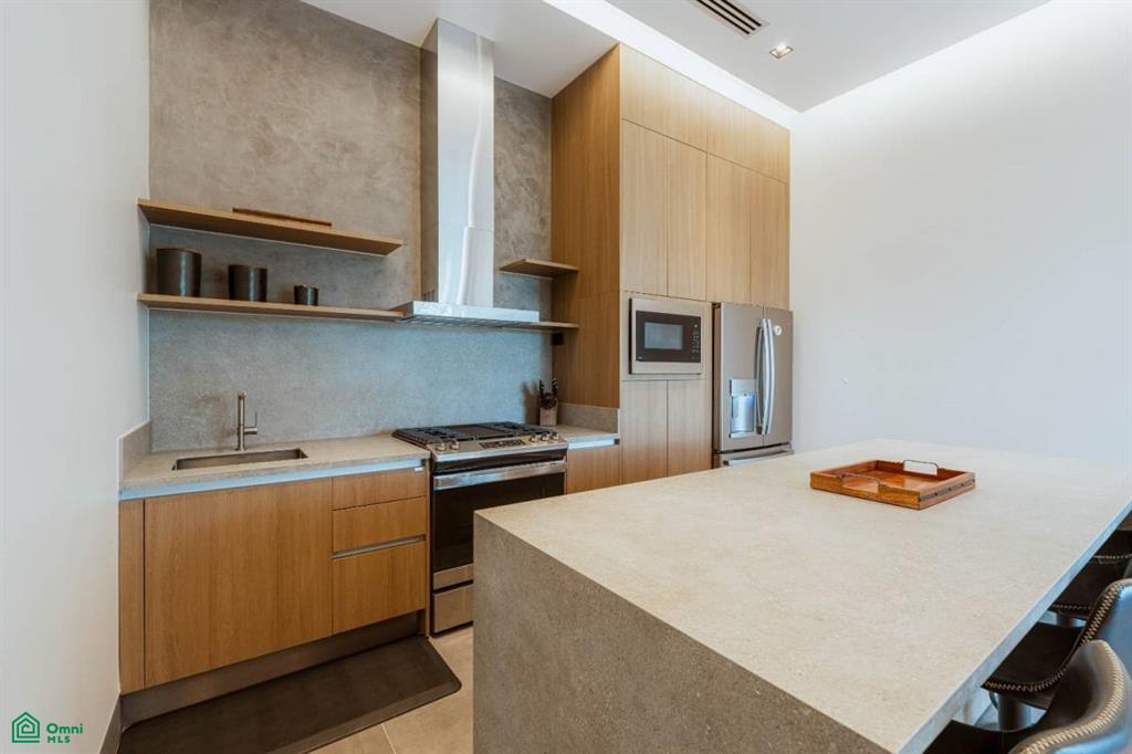 7 Bedroom Newly Built Estate Modern Home with Guest Villa, Santa Cruz, Guanacaste