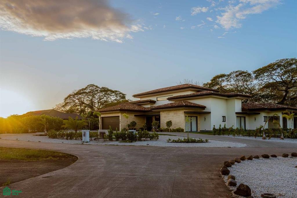 7 Bedroom Newly Built Estate Modern Home with Guest Villa, Santa Cruz, Guanacaste