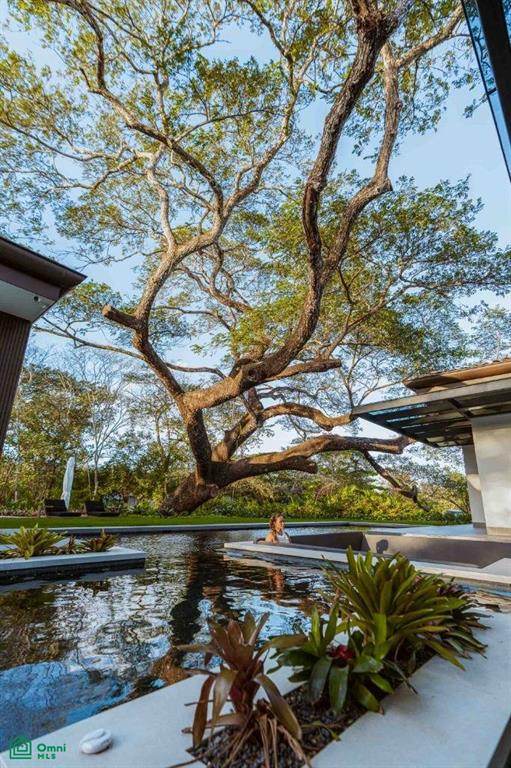 7 Bedroom Newly Built Estate Modern Home with Guest Villa, Santa Cruz, Guanacaste