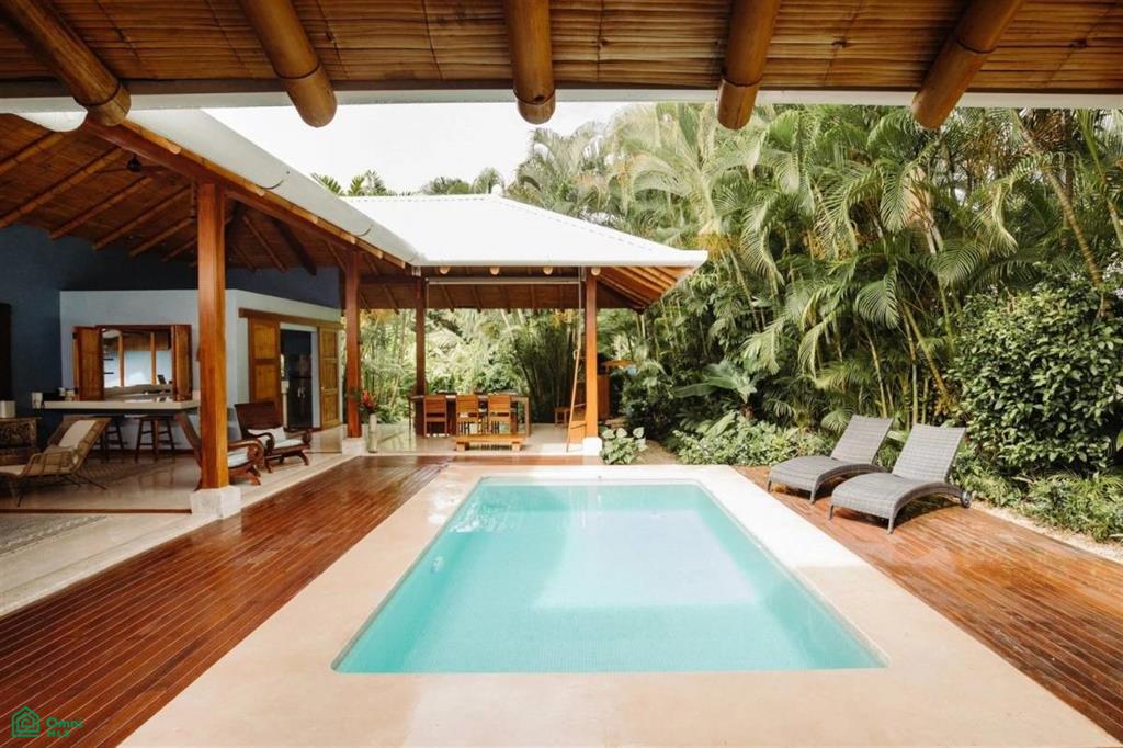 Main home with guest house Tropical Home with Garden, Cóbano (C. M. D.)