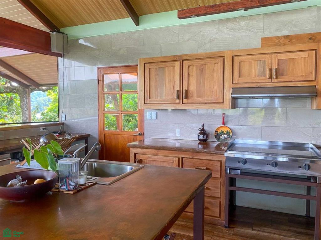 Casa Roja Lodge Off-Grid Luxury Retreat, Bahía Drake, Osa, Puntarenas