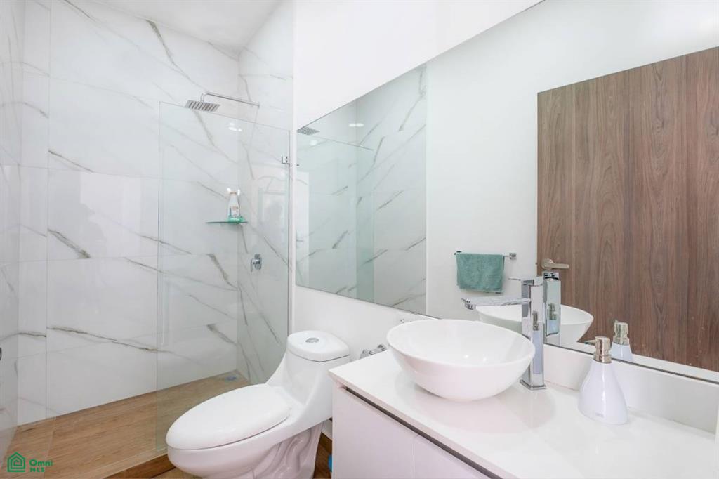 Luxury Property in Gated Community Exclusive Turnkey Home, Pozos, San Jose