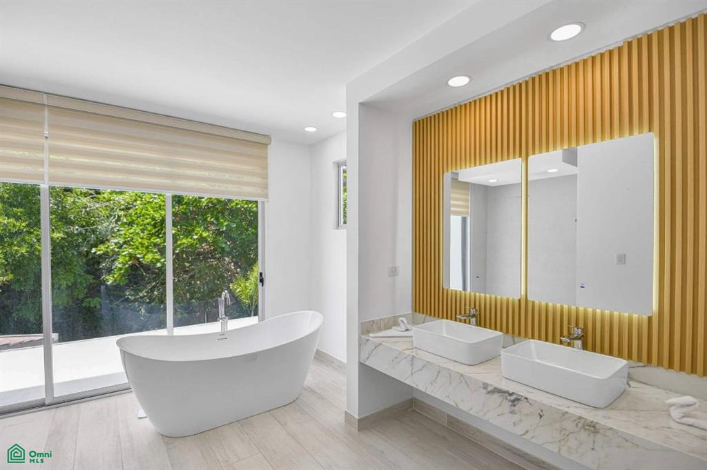 Gated Community Unit 14 Contemporary Beach Residence, Jacó, Garabito, Puntarenas