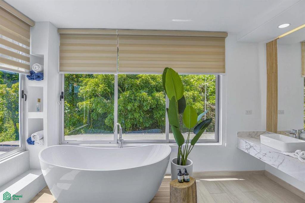 Gated Community Unit 14 Contemporary Beach Residence, Jacó, Garabito, Puntarenas