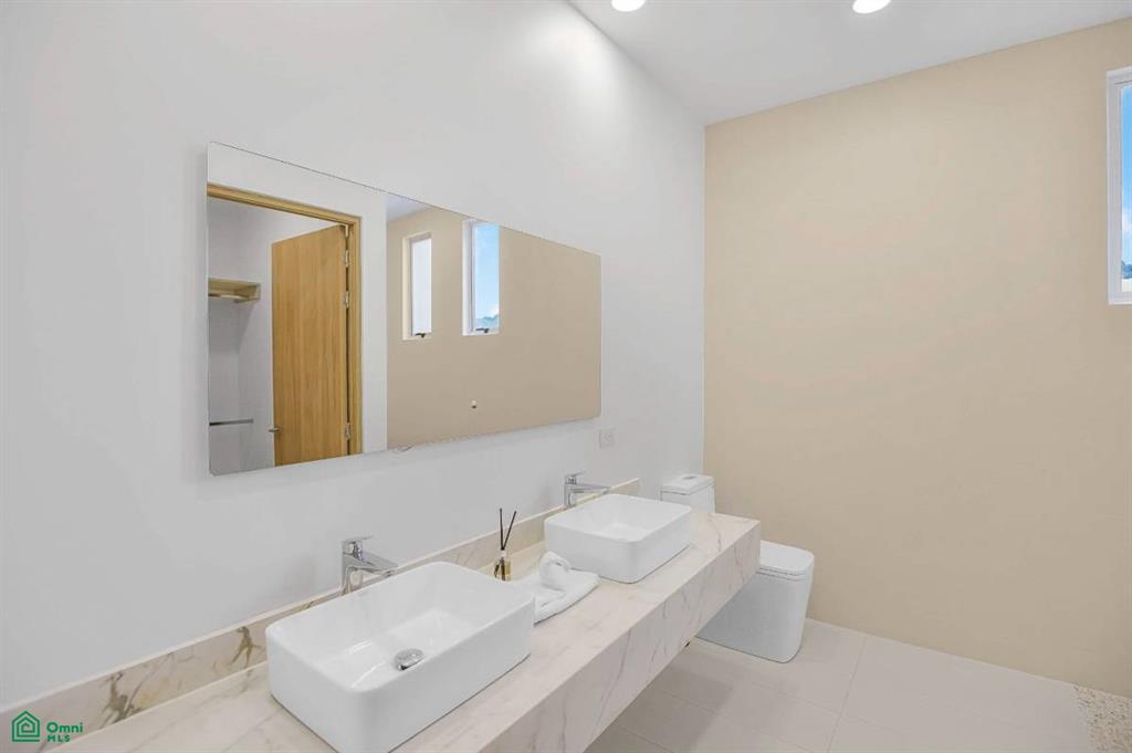 Gated Community Unit 14 Contemporary Beach Residence, Jacó, Garabito, Puntarenas