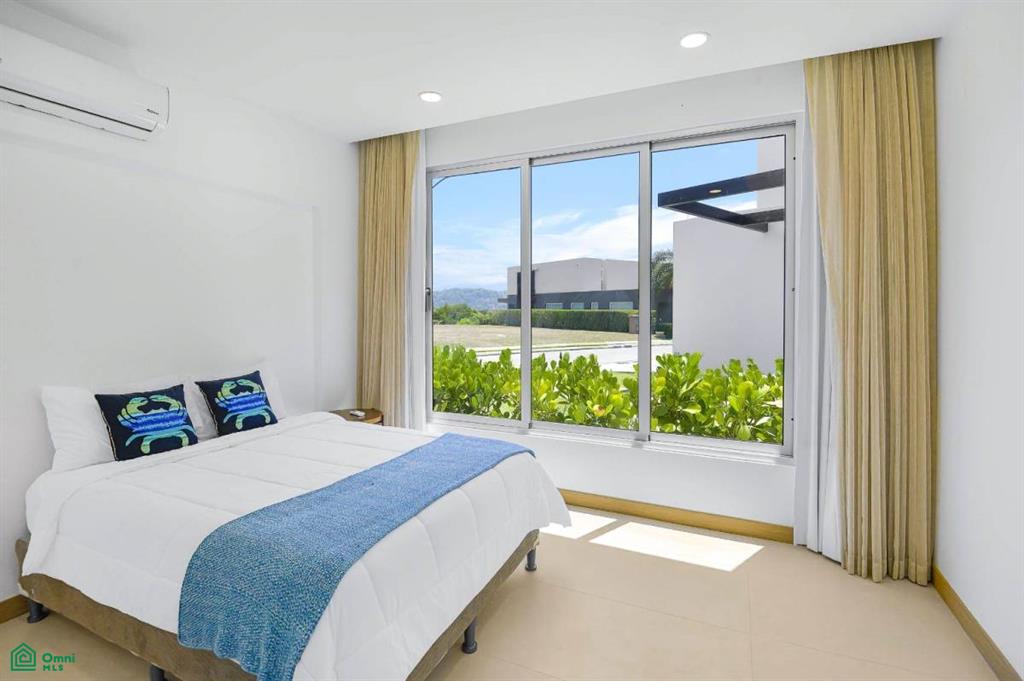 Gated Community Unit 14 Contemporary Beach Residence, Jacó, Garabito, Puntarenas